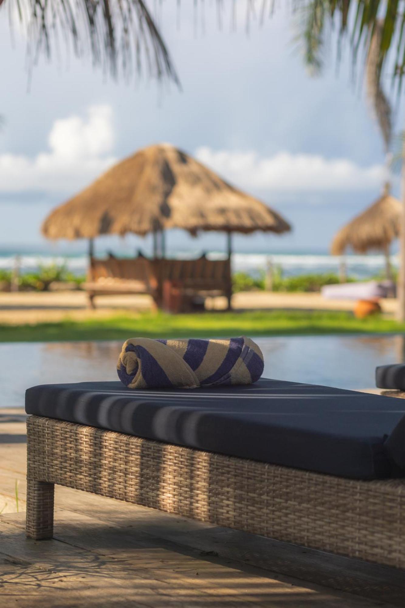 Segara Lombok Beach Resort เซอลงเบอลานัก ภายนอก รูปภาพ